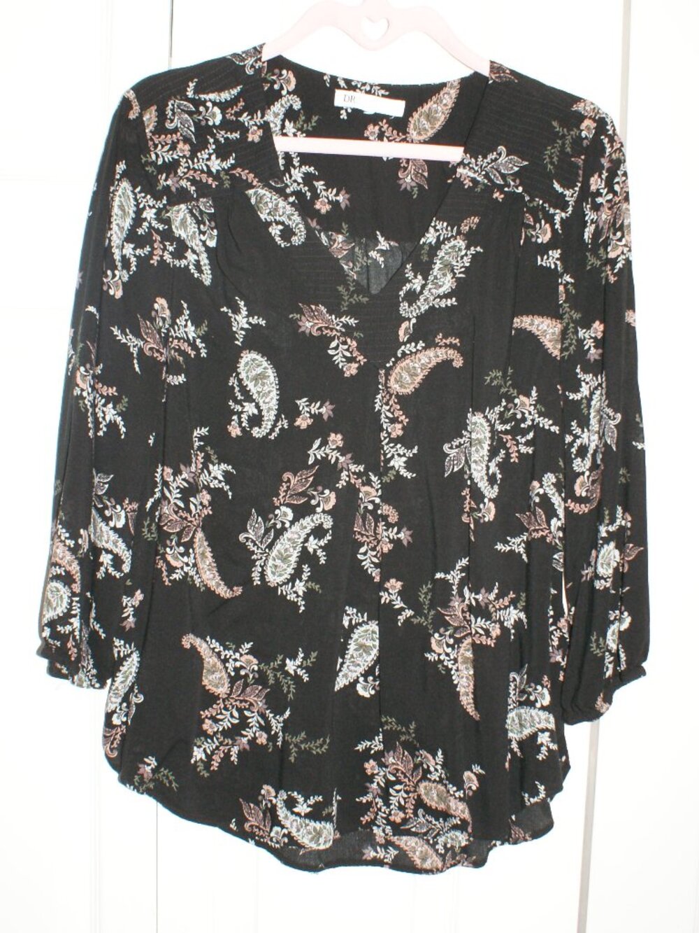 Daniel Rainn DR2 Black w/pink Paisley Blouse - Large
